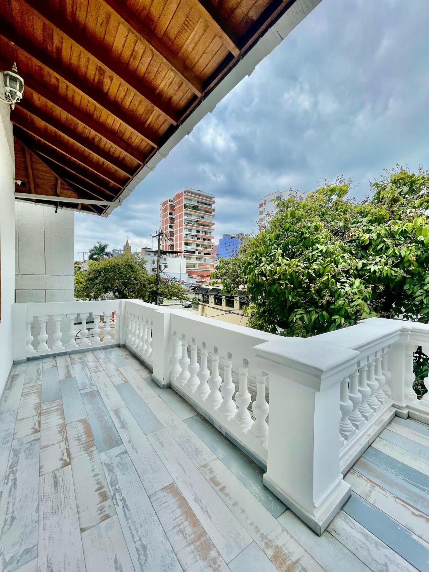Hotel Cattaleya City Cali Esterno foto